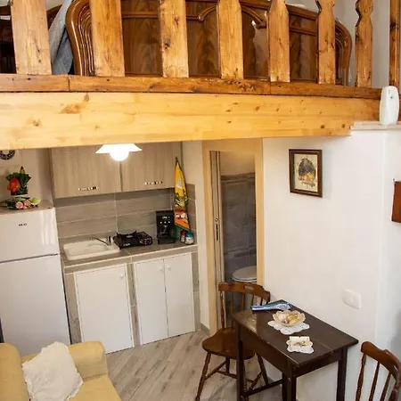 Holiday home Anticu Dammusu 3